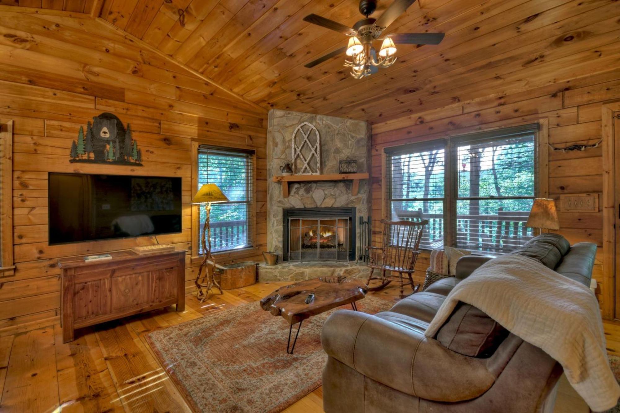 Bearfoot Ridge Wood-Burning Fireplace Cozy Hot Tub Serene Views Ellijay Kültér fotó