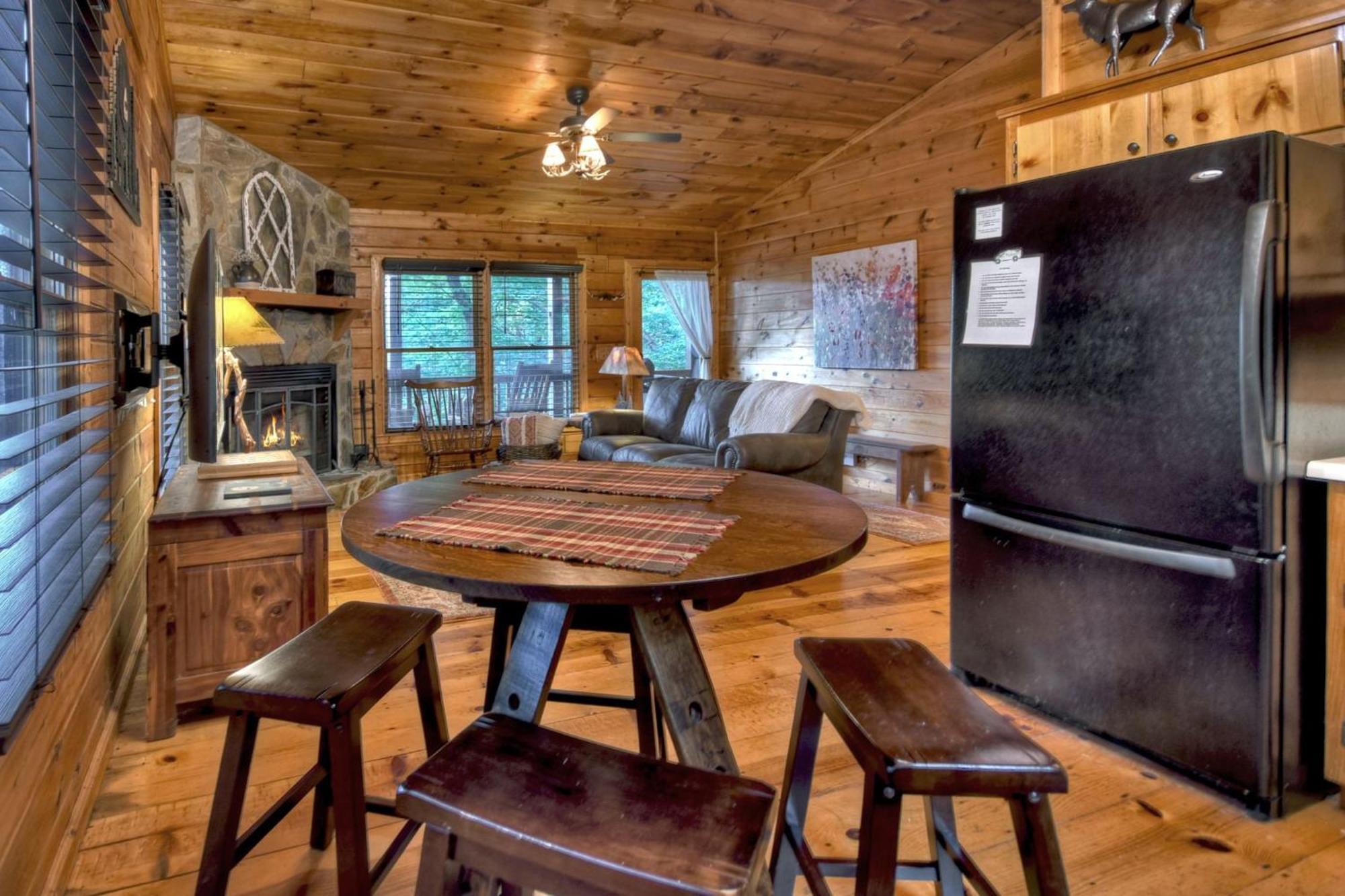 Bearfoot Ridge Wood-Burning Fireplace Cozy Hot Tub Serene Views Ellijay Kültér fotó
